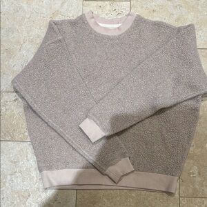 Cozy Textured Sweatshirt in Light Gray